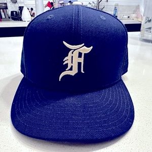 Essentials baseball cap